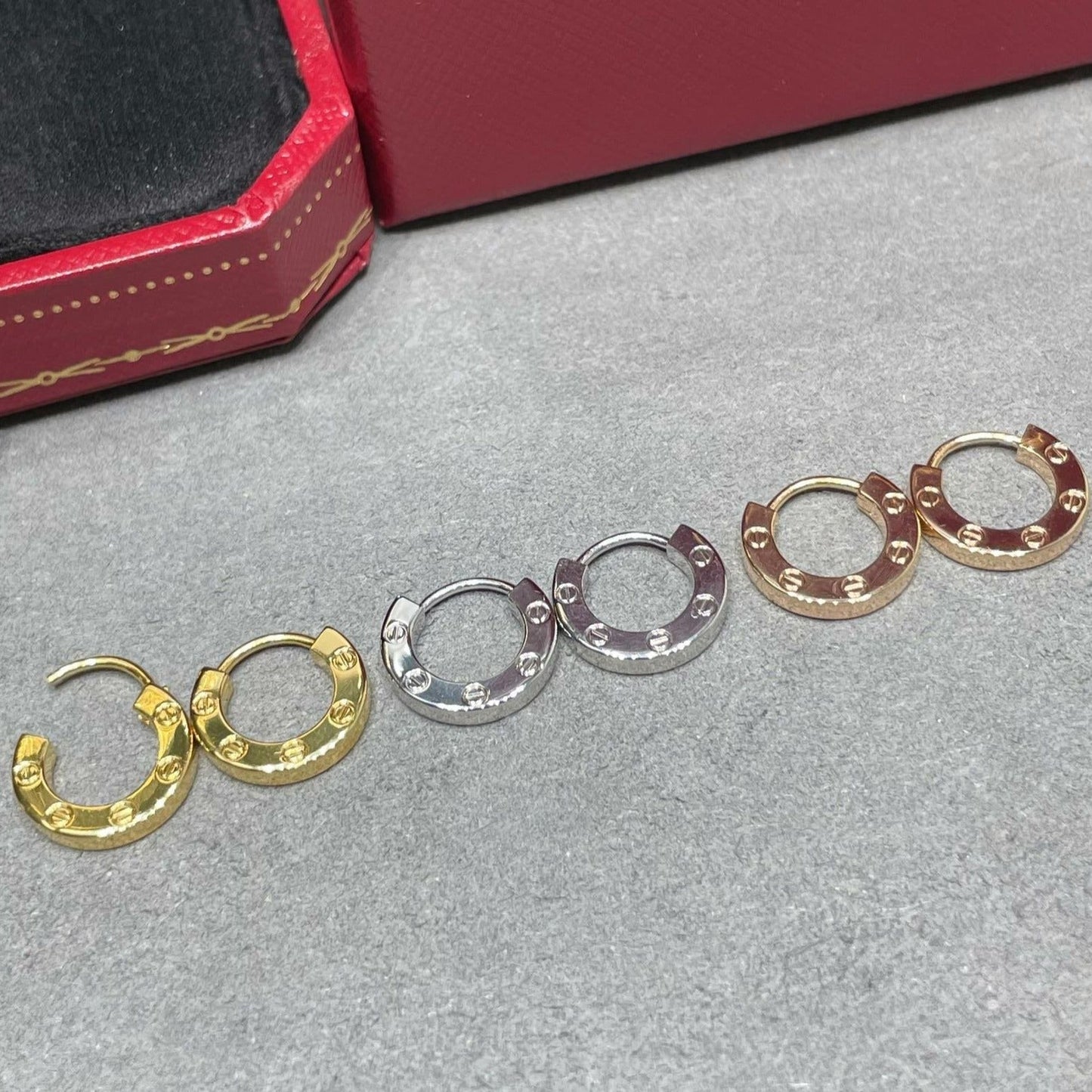 [Triumph Jewelry]LOVE MINI EARRINGS