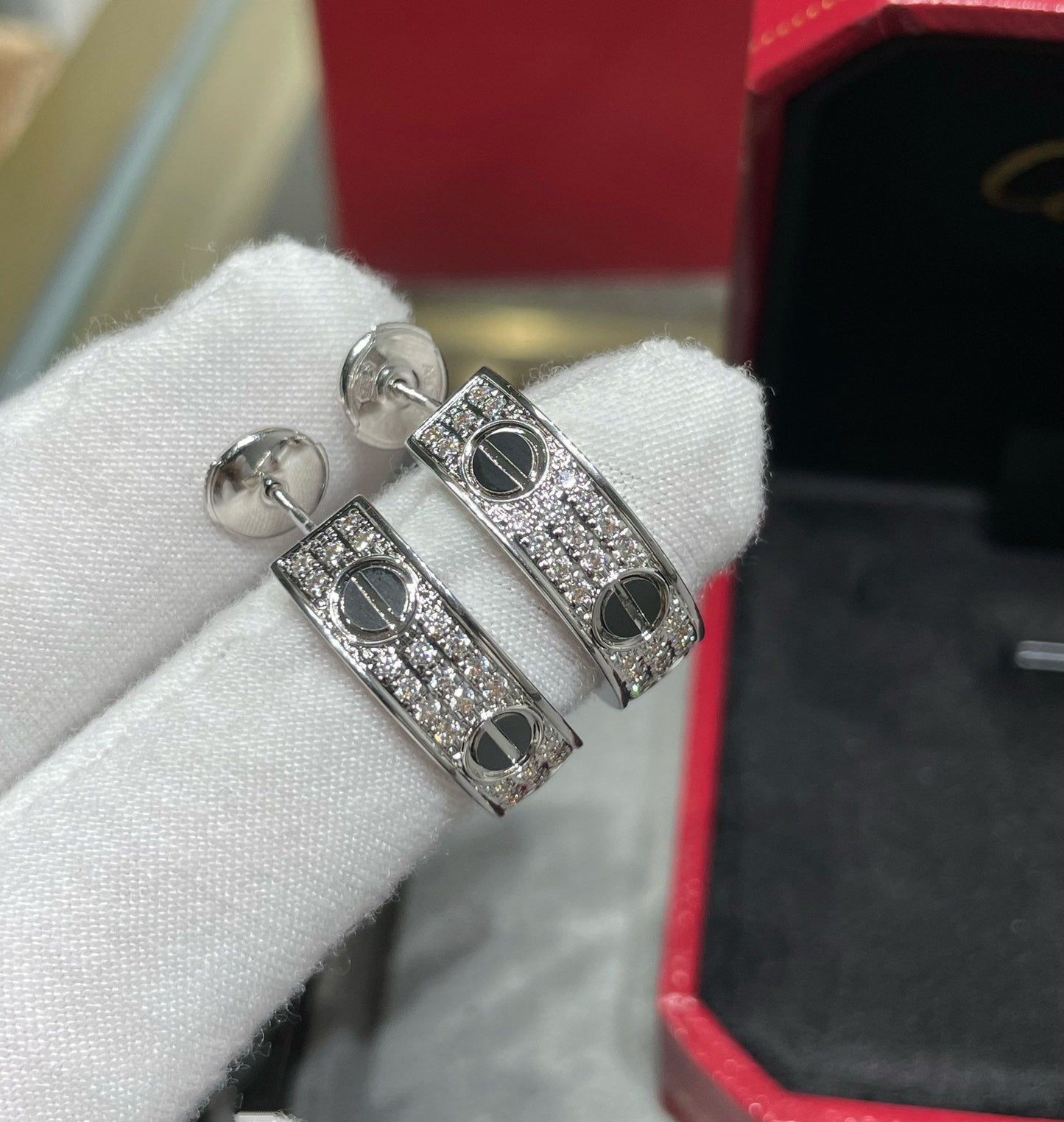 [Triumph Jewelry]LOVE CERAMIC DIAMOND PAVED SILVER EARRINGS