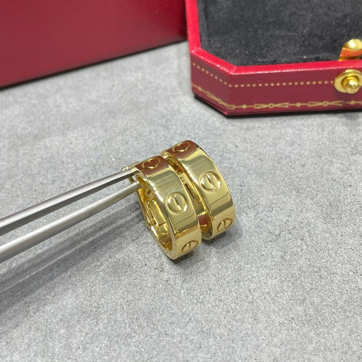 [Triumph Jewelry]LOVE 5.5MM EARRINGS
