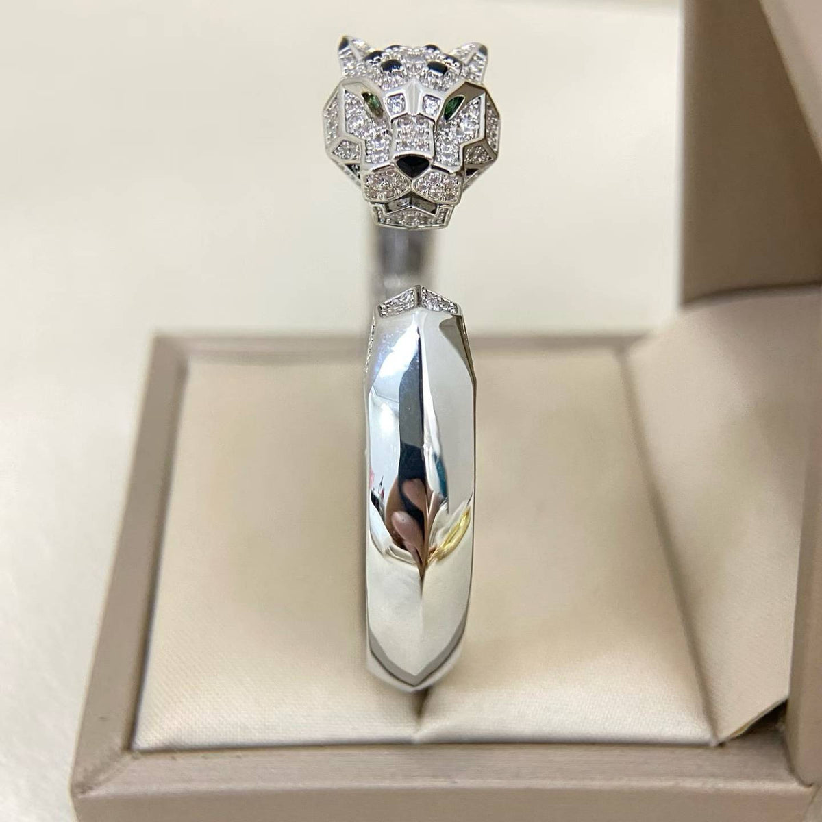 [Triumph Jewelry]DIAMOND MACHINE LEOPARD BRACELET