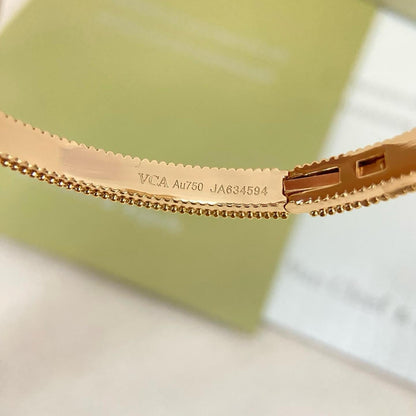 [Triumph Jewelry]ROSE QUARTZ THREE‑IN‑ONE BUTTERFLY BRACELET