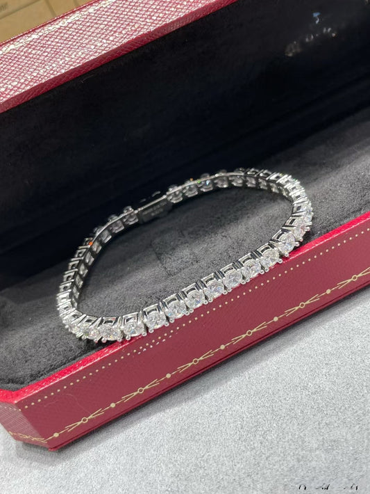 [Triumph Jewelry]TENNIS BRACELET WITH FULL DIAMOND SETTING
