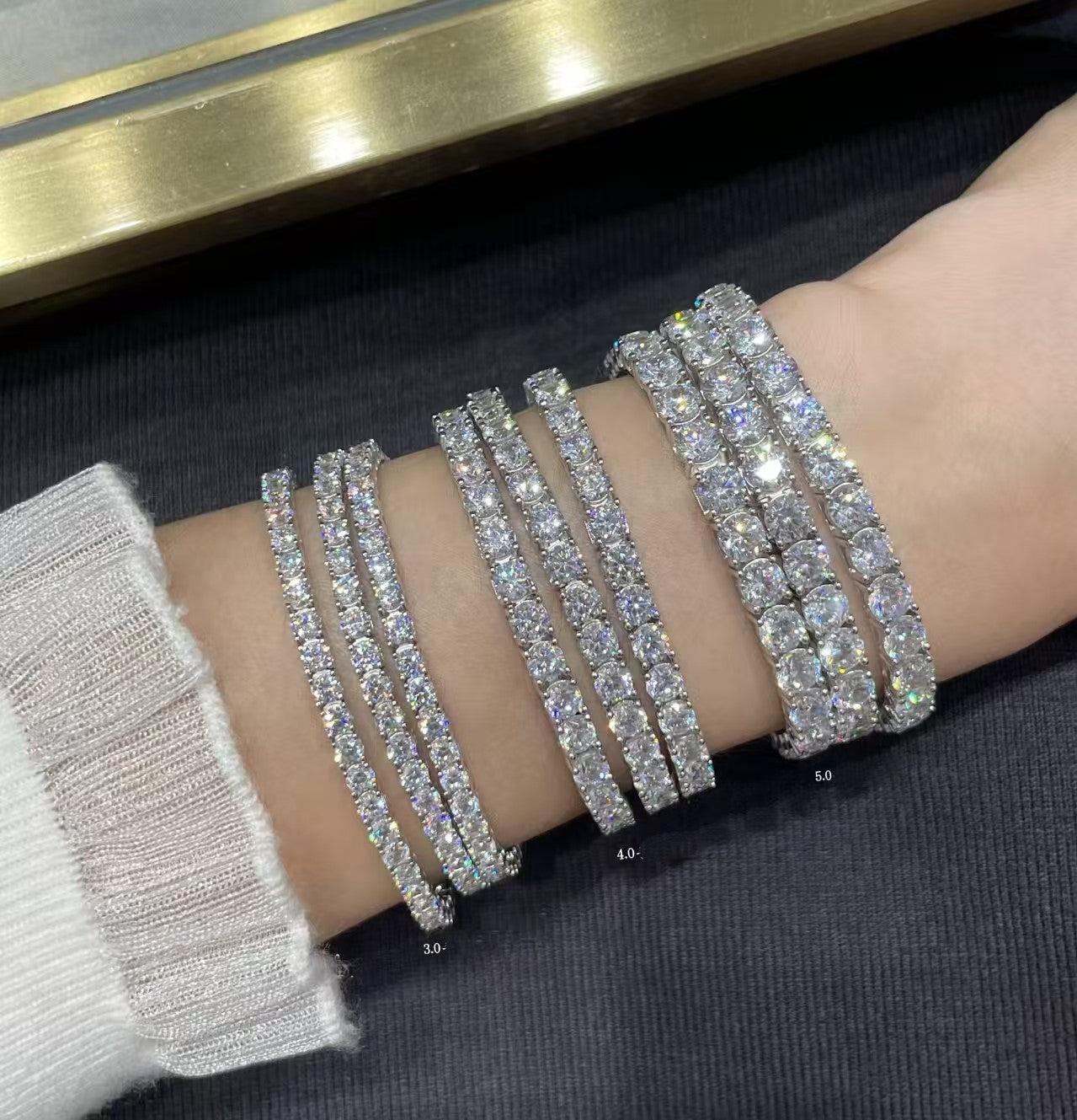 [Triumph Jewelry]TENNIS BRACELET WITH FULL DIAMOND SETTING