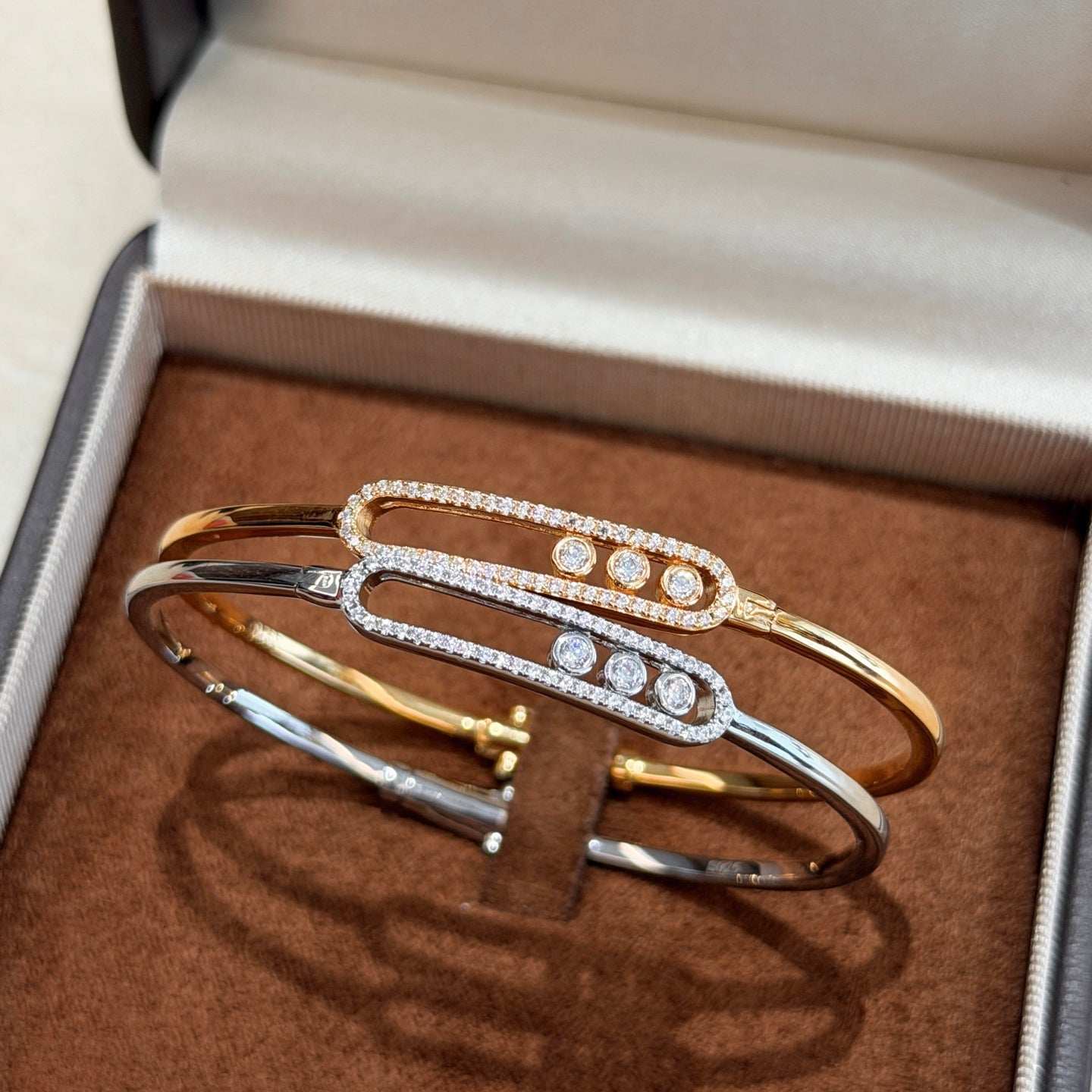 [Triumph Jewelry]Move Pavé Diamond Bangle Bracelet M