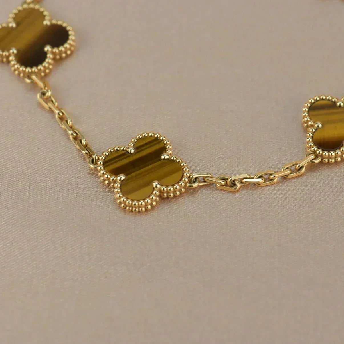 [Triumph Jewelry] CLOVER 5 MOTIFS TIGER EYE BRACELET COLLECTION
