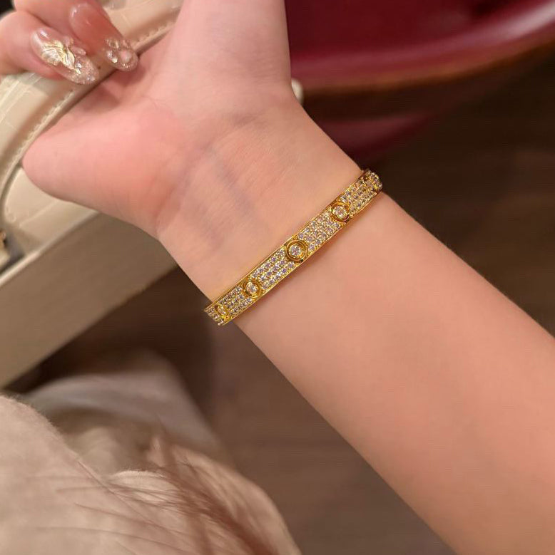 [Triumph Jewelry]LOVE BRACELET 6.1MM DIAMOND-PAVED 10 BIG DIAMONDS