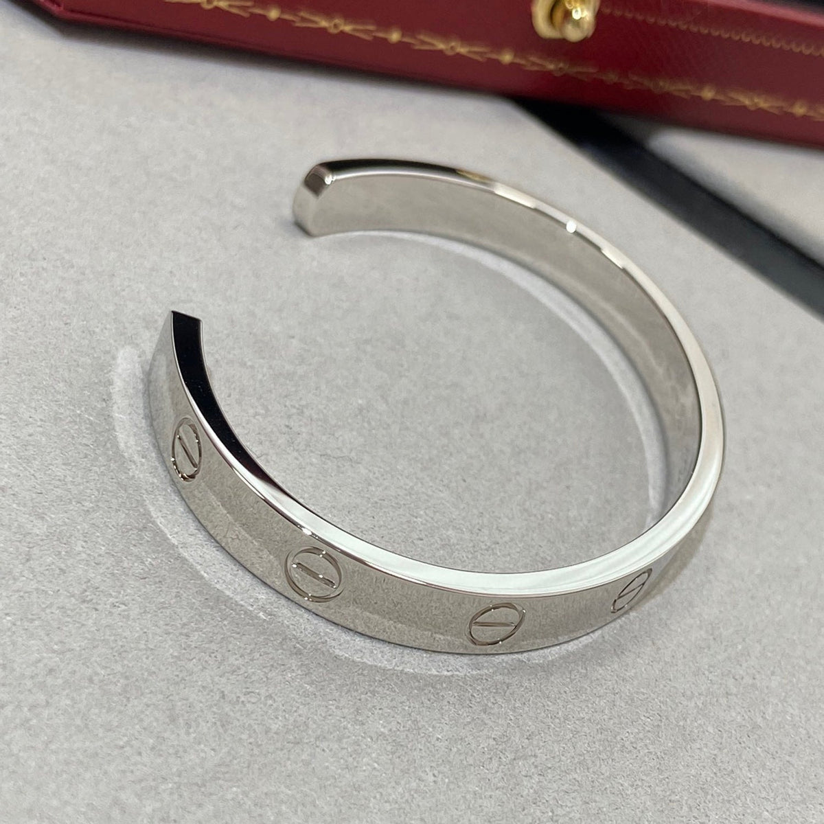 [Triumph Jewelry]LOVE BRACELET 6.1MM 1 DIAMOND OPEN CUFF