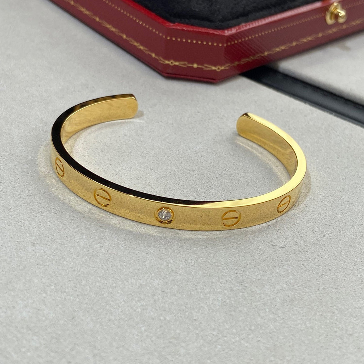 [Triumph Jewelry]LOVE BRACELET 6.1MM 1 DIAMOND OPEN CUFF