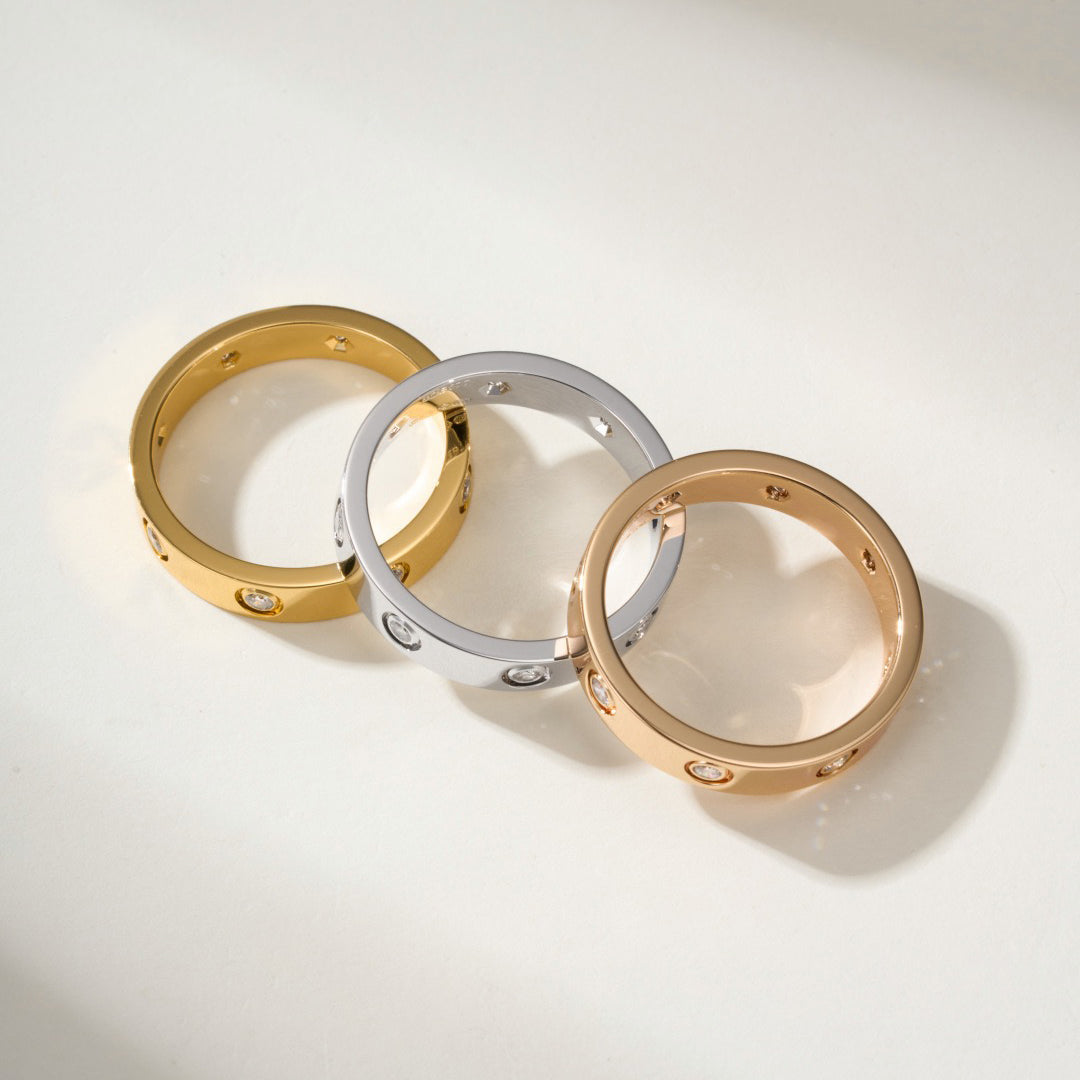[Triumph Jewelry]LOVE 4MM 8 DIAMOND RING