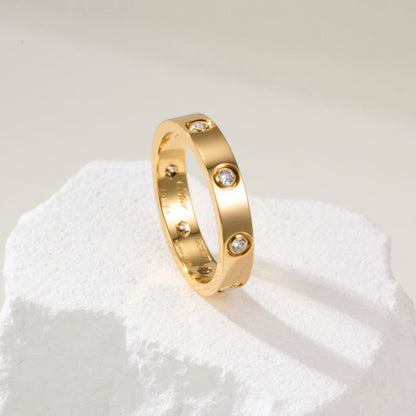 [Triumph Jewelry]LOVE 4MM 8 DIAMOND RING