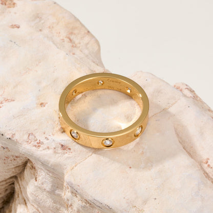 [Triumph Jewelry]LOVE 4MM 8 DIAMOND RING