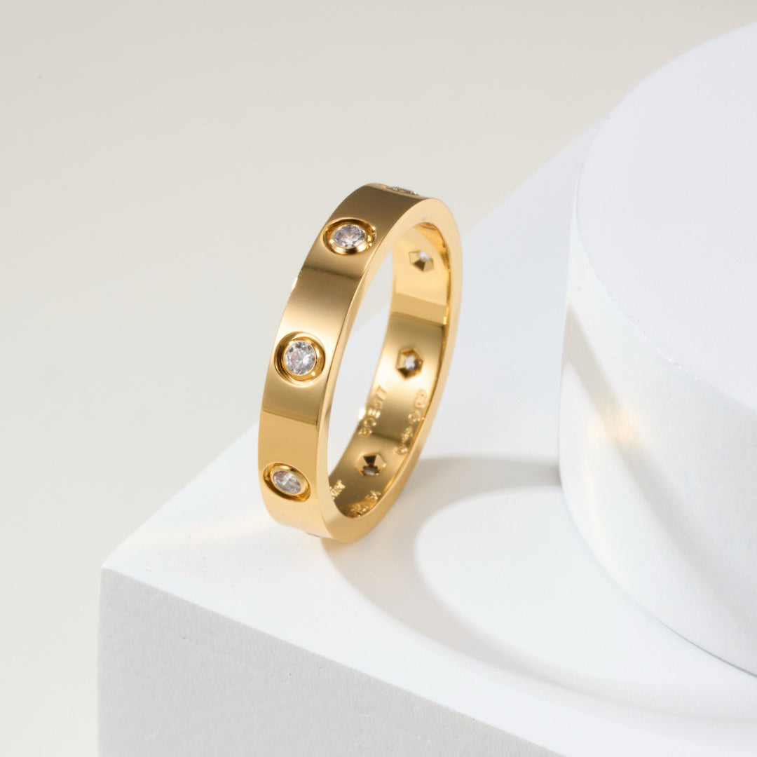 [Triumph Jewelry]LOVE 4MM 8 DIAMOND RING