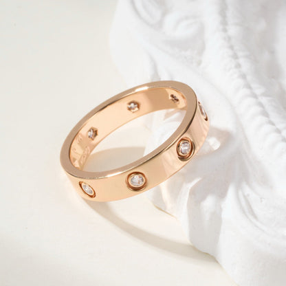 [Triumph Jewelry]LOVE 4MM 8 DIAMOND RING