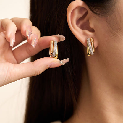 [Triumph Jewelry]TRINITY HALF DIAMOND  CUSHION EARRINGS