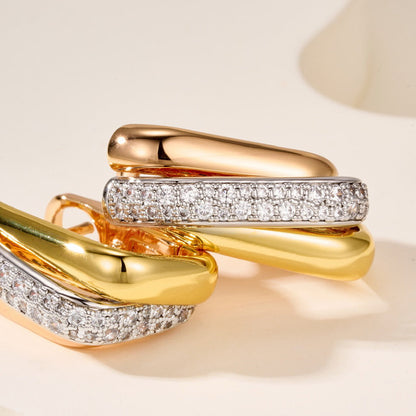 [Triumph Jewelry]TRINITY HALF DIAMOND  CUSHION EARRINGS