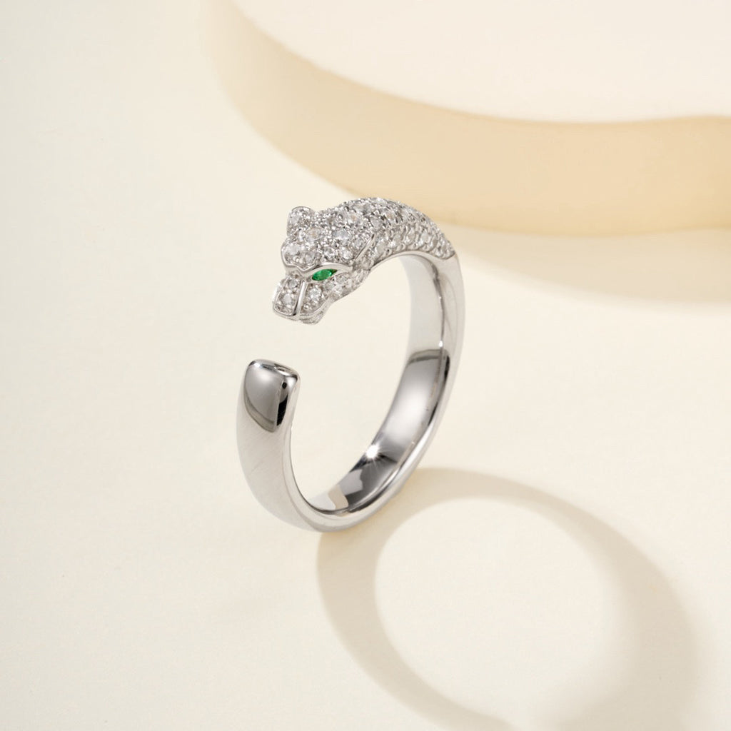 [Triumph Jewelry]PANTHERE HALF DIAMOND SMALL RING