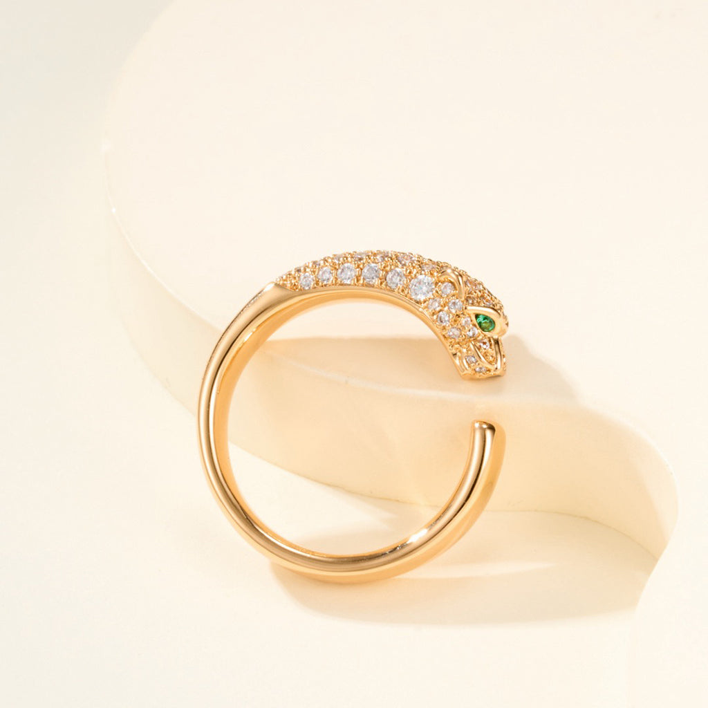[Triumph Jewelry]PANTHERE HALF DIAMOND SMALL RING
