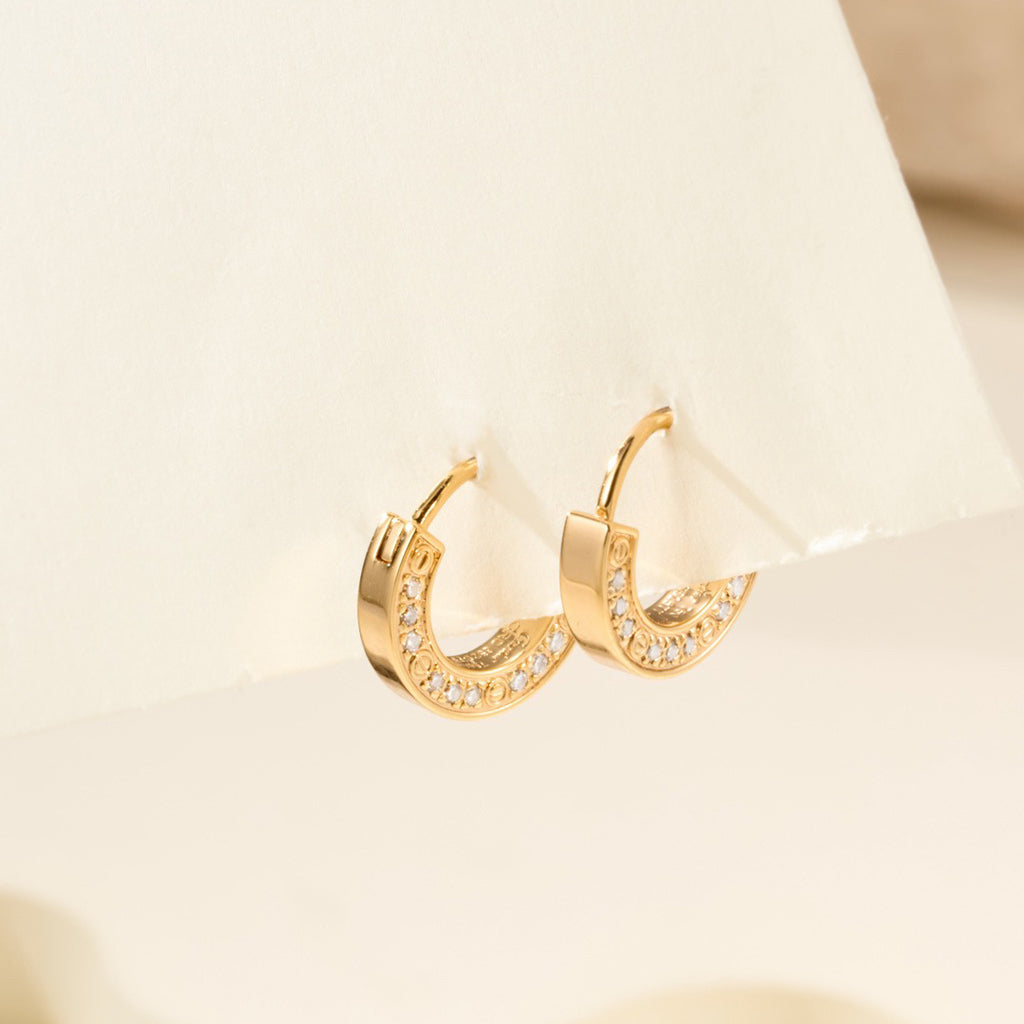 [Triumph Jewelry]LOVE DIAMOND EARRINGS