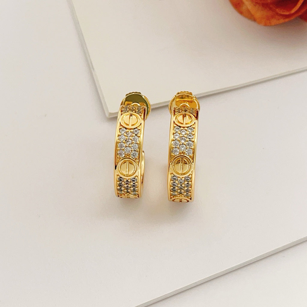 [Triumph Jewelry]LOVE 5.5MM DIAMOND PAVED EARRINGS