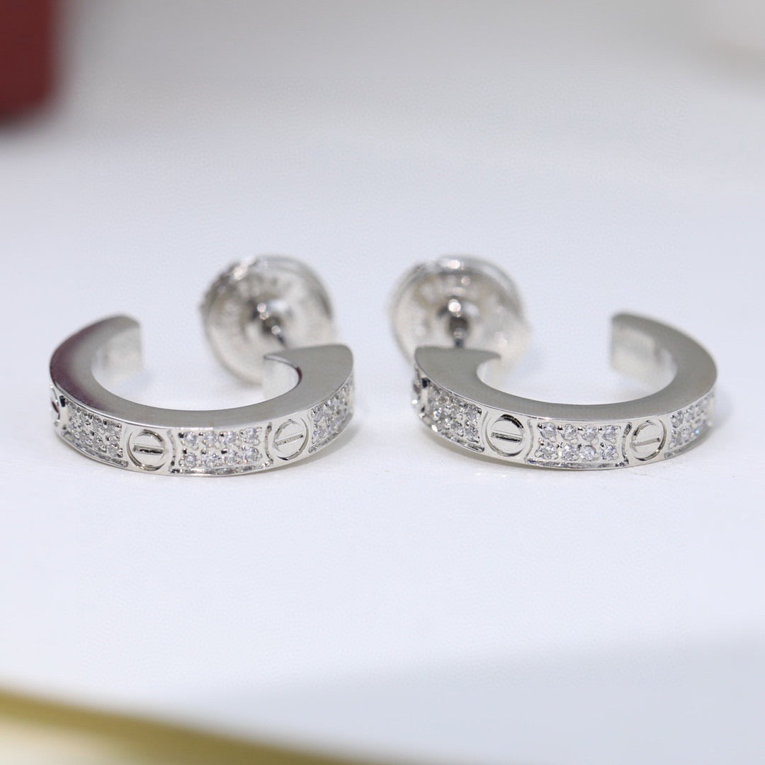 [Triumph Jewelry]LOVE 5.5MM DIAMOND PAVED EARRINGS