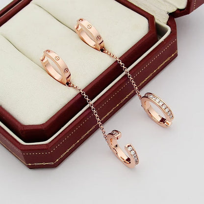 [Triumph Jewelry]LOVE 3.0MM HALF DIAMOND EARRINGS