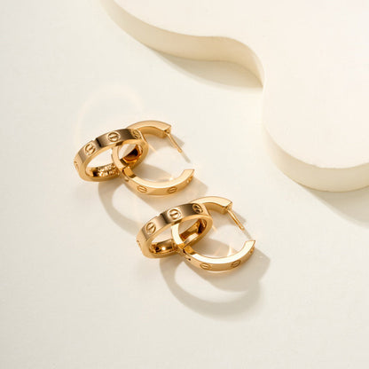 [Triumph Jewelry]LOVE 3.3MM DANGLE HALF DIAMOND EARRINGS