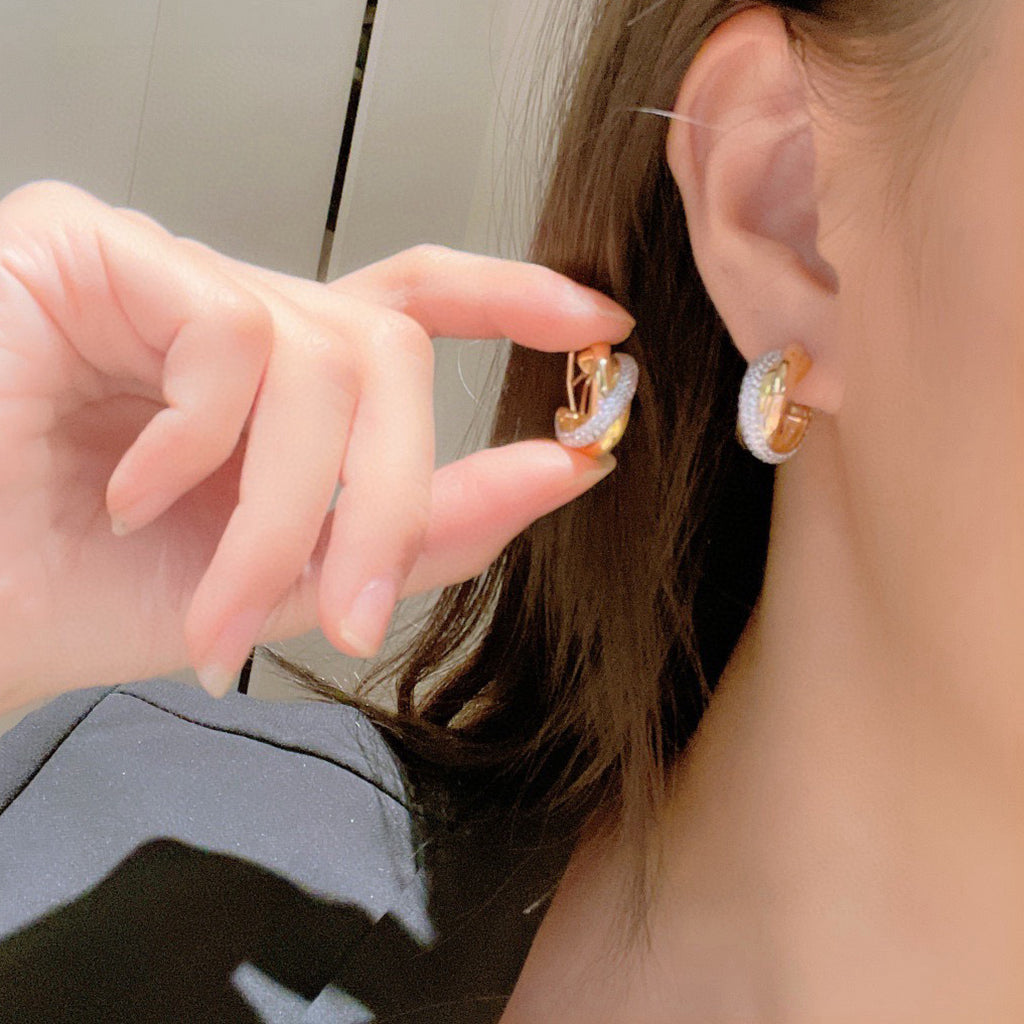 [Triumph Jewelry]TRINITY HALF DIAMOND  CLASSIC EARRINGS