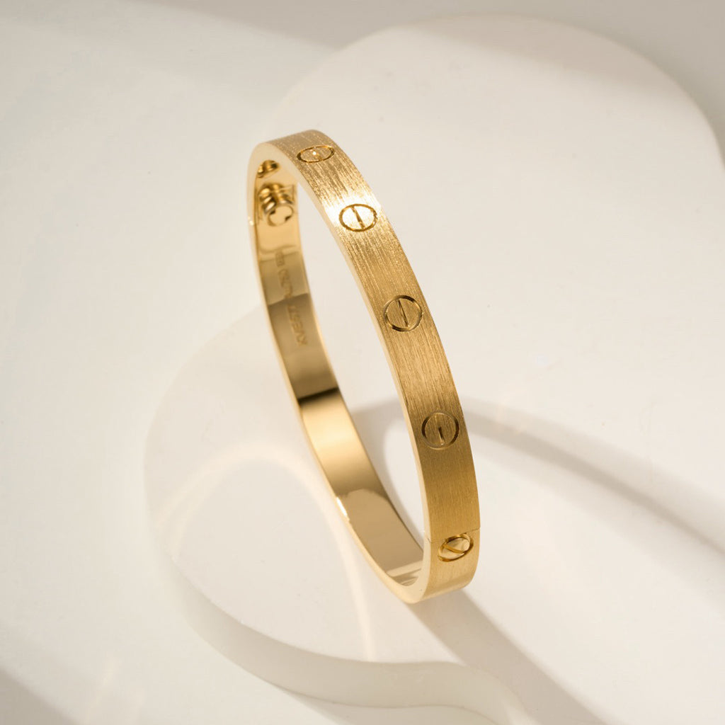 [Triumph Jewelry]LOVE BRACELET 6.1MM BRUSHED