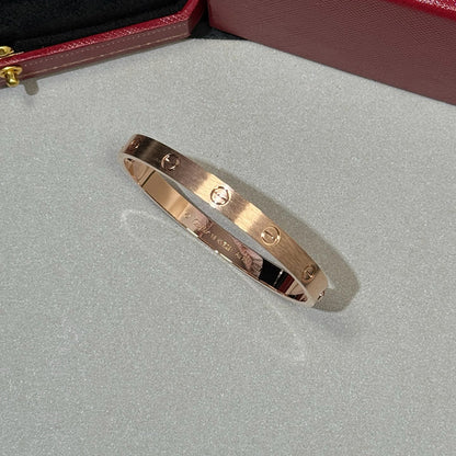 [Triumph Jewelry]LOVE BRACELET 6.1MM BRUSHED