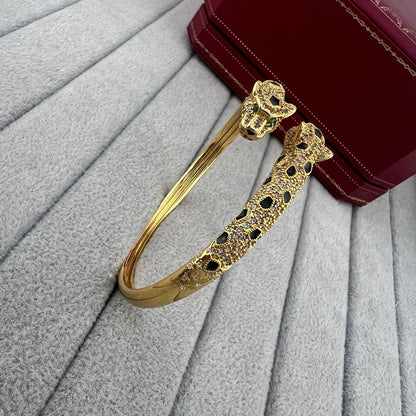 [Triumph Jewelry]PANTHERE DOUBLE HEADED HALF DIAMOND OPEN BRACELET