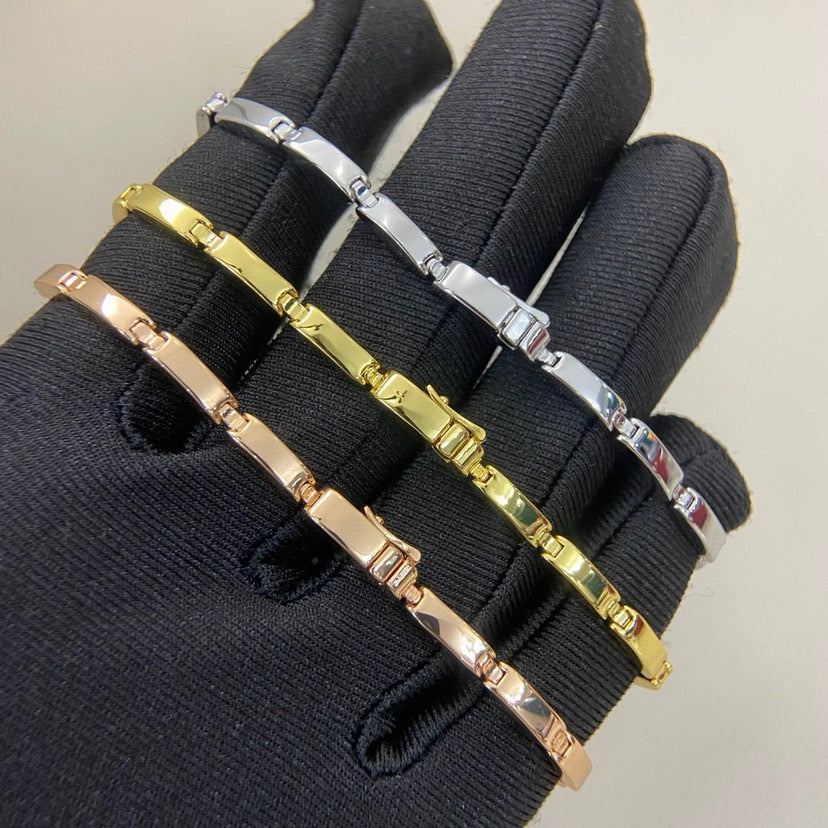 [Triumph Jewelry]PANTHERE HALF DIAMOND ON CHAIN BRACELET