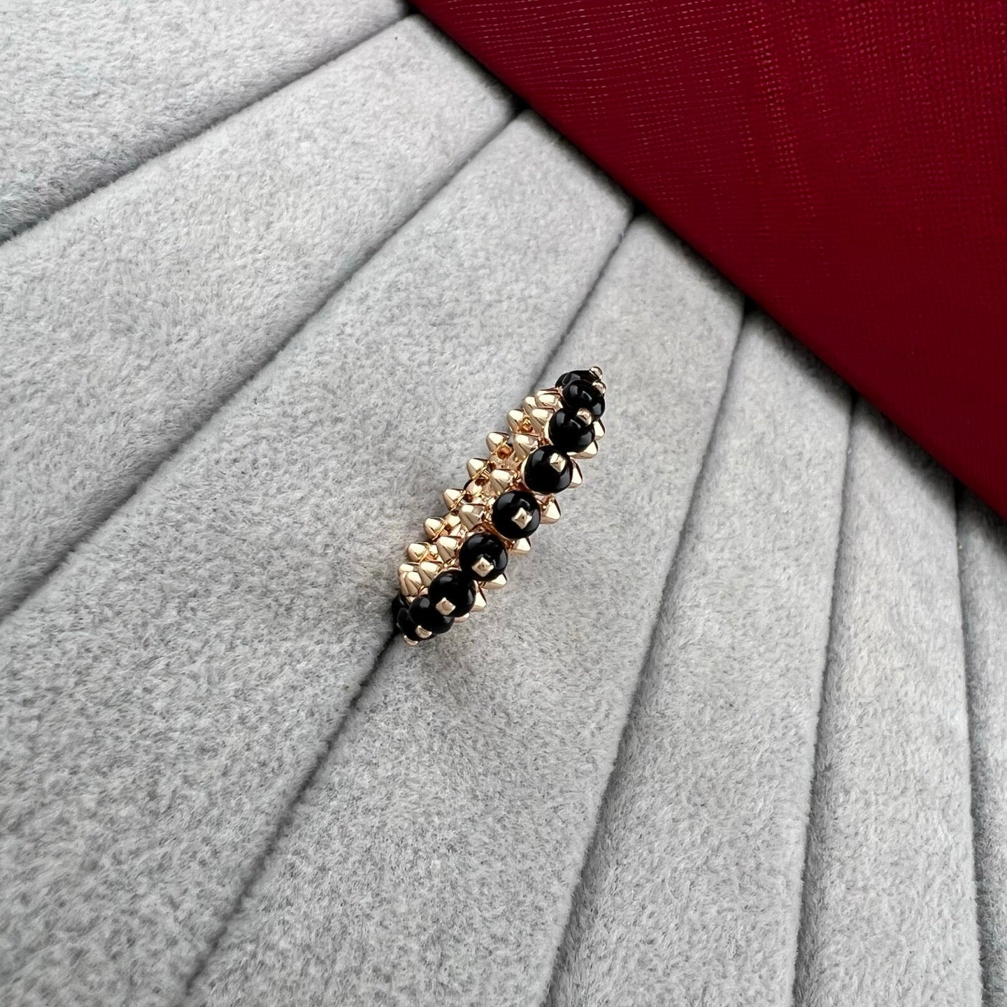 [Triumph Jewelry]PYRAMID COLORED STONE STUD RING